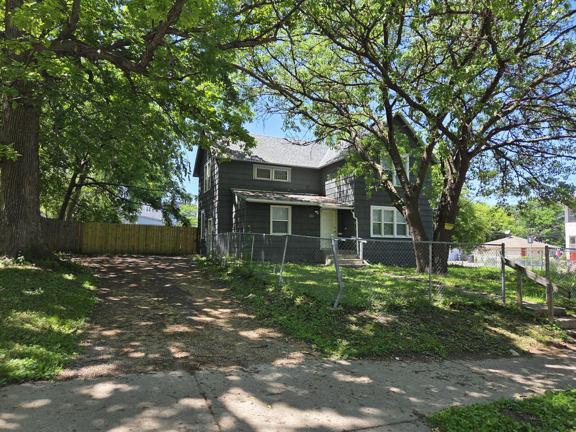 Property main image